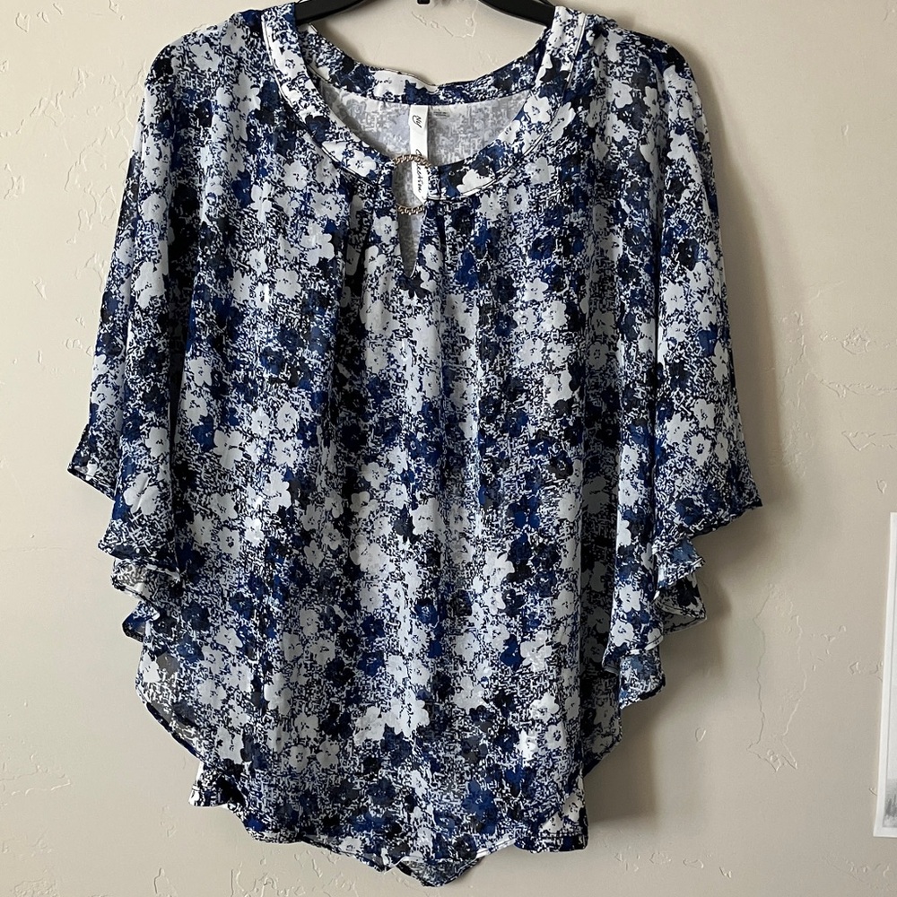 NY Collection Blue and White Floral Keyhole Blouse with Ring Detail